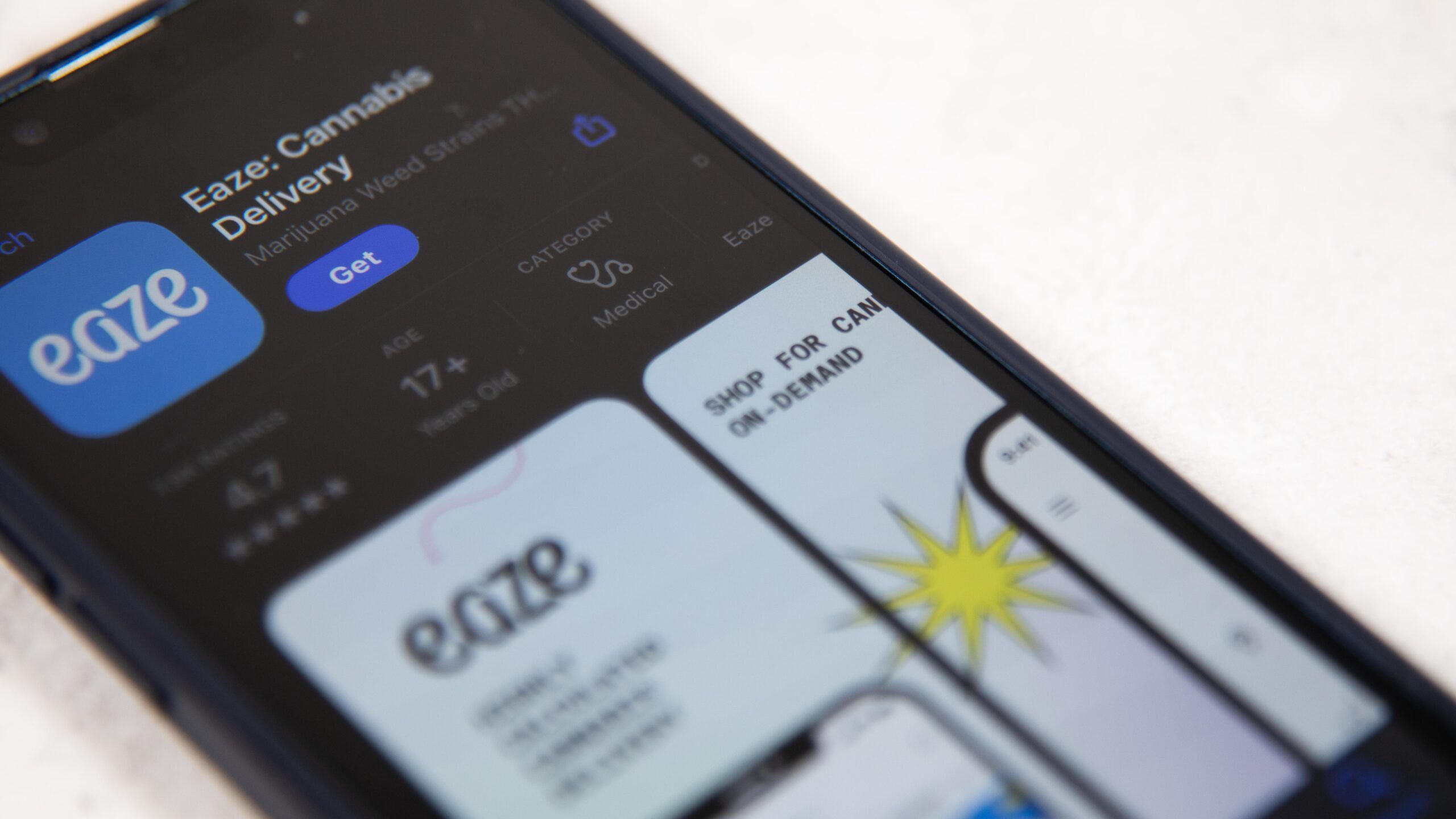 In-House Delivery vs. Third-Party Couriers: Which Fits Your Dispensary Best?